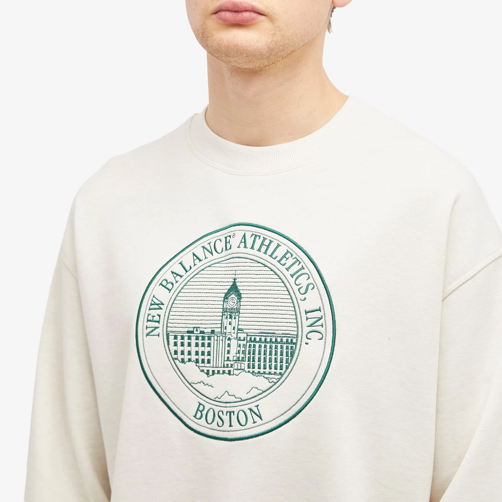 New Balance Men's Varsity Oversized Crewneck Sweat Light Heather